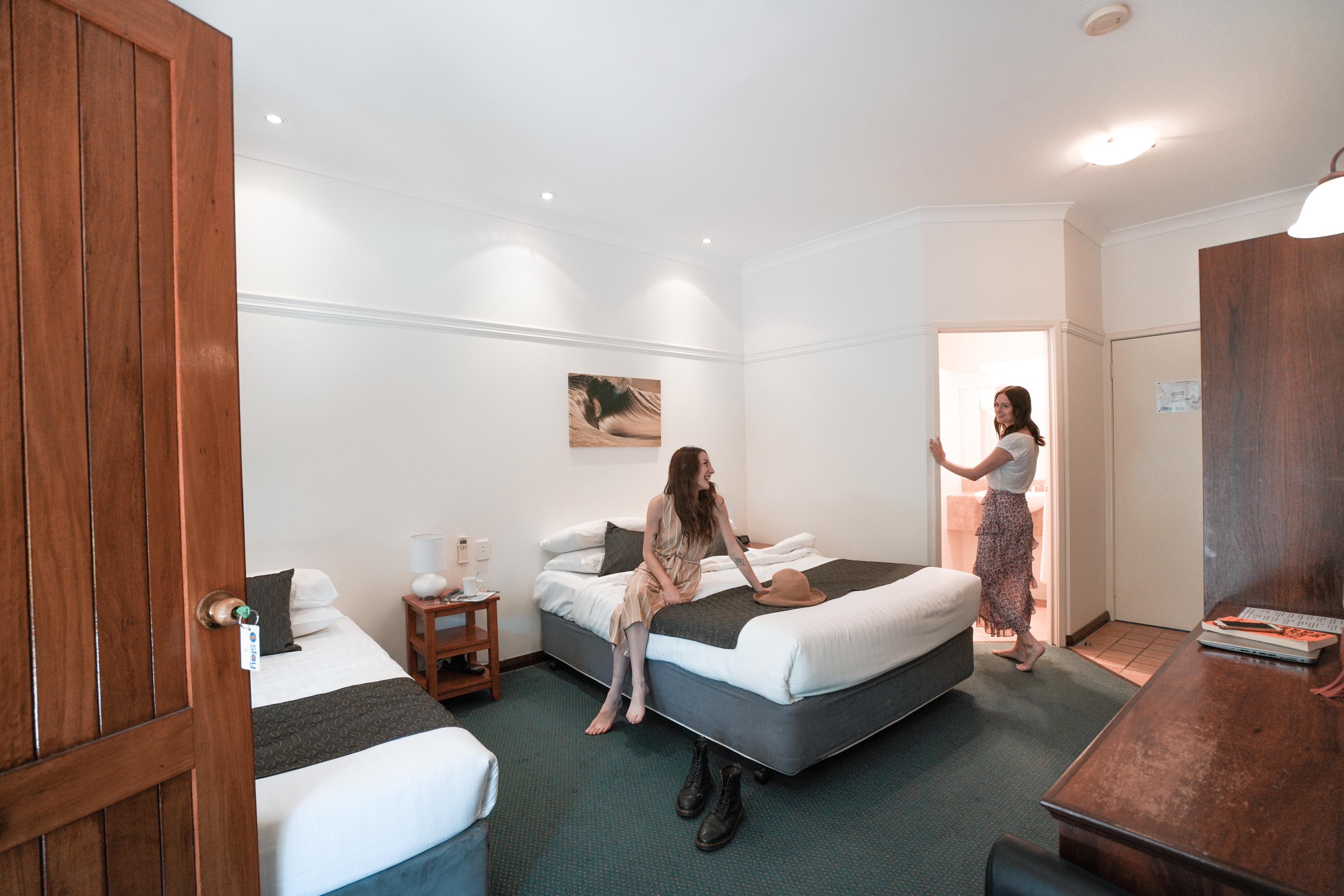 สเตย์ มาร์กาเร็ต ริเวอร์ Hotel Margaret River ภายนอก รูปภาพ