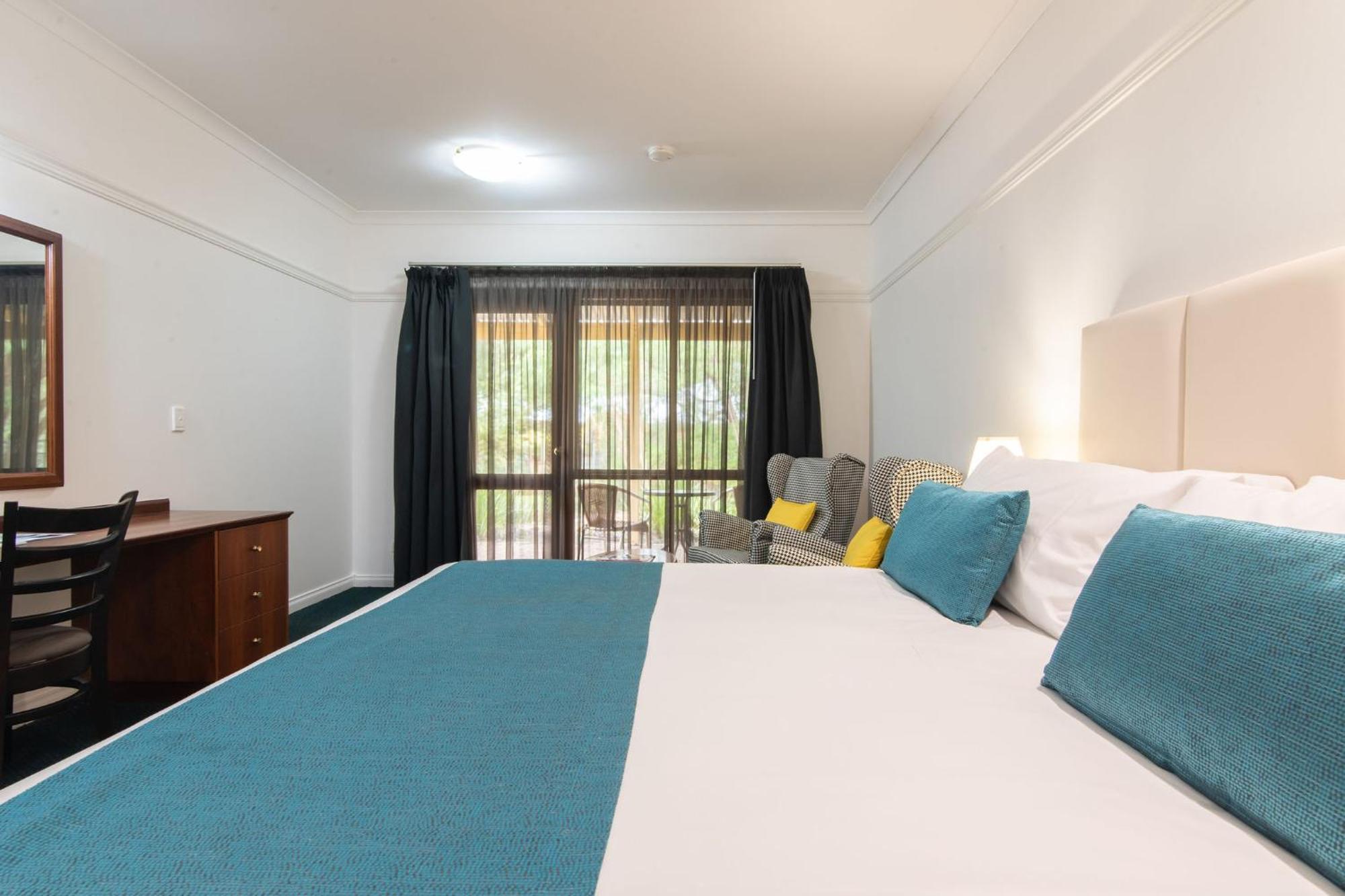 สเตย์ มาร์กาเร็ต ริเวอร์ Hotel Margaret River ภายนอก รูปภาพ