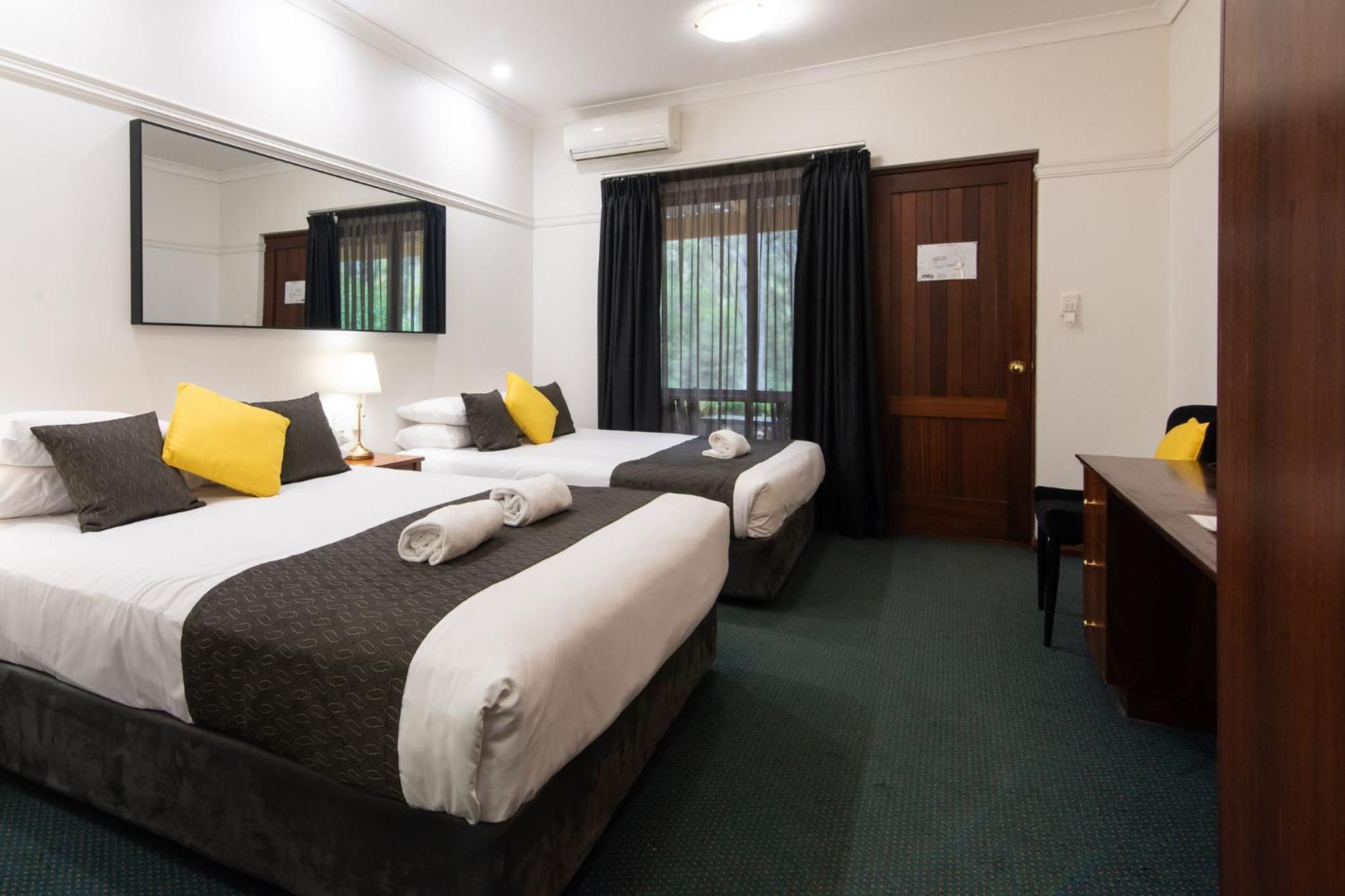 สเตย์ มาร์กาเร็ต ริเวอร์ Hotel Margaret River ภายนอก รูปภาพ