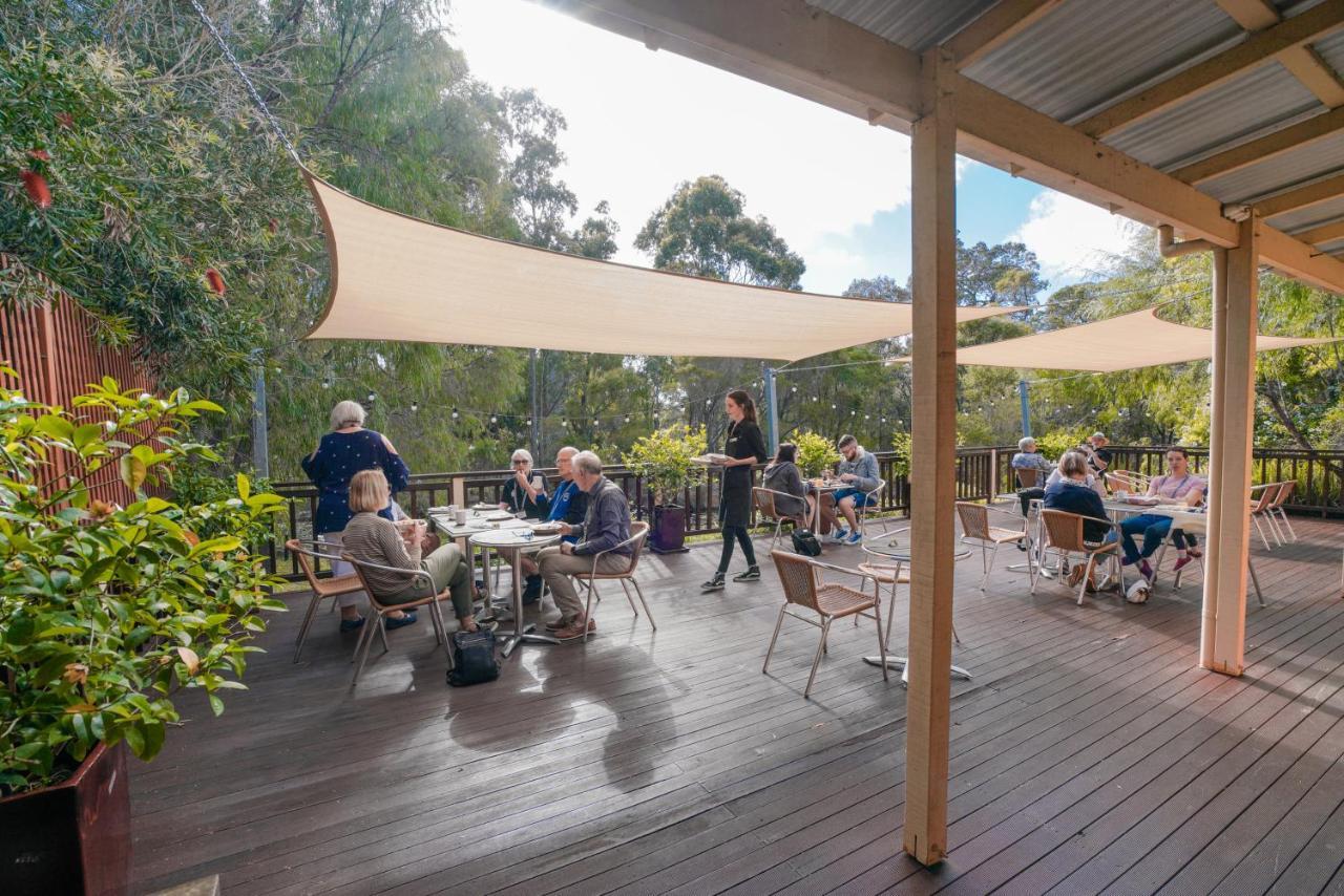 สเตย์ มาร์กาเร็ต ริเวอร์ Hotel Margaret River ภายนอก รูปภาพ